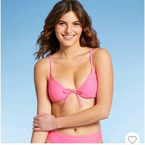 Xhilaration Juniors underwire bright pink bikini top - size small